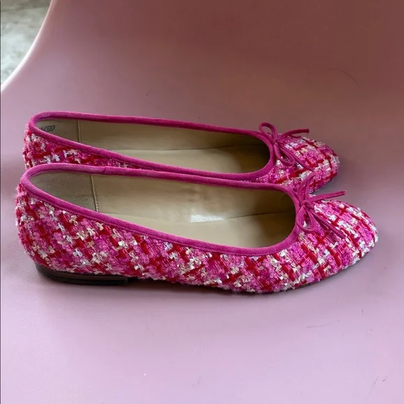 Ann Taylor Boucle Flats - Picture 2 of 8